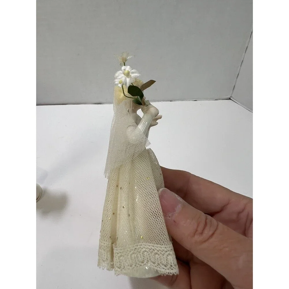 Vintage 1950s Bride & Groom Cake Topper Wedding Traditional Veil Tuxedo Blonde